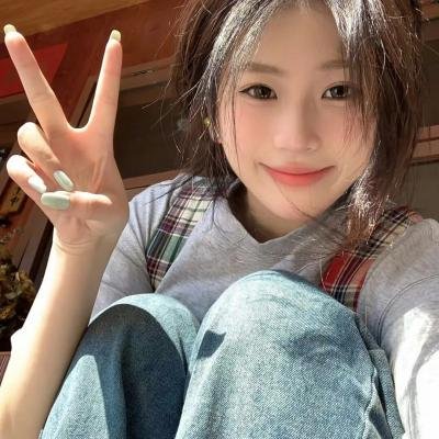 公园里的女孩